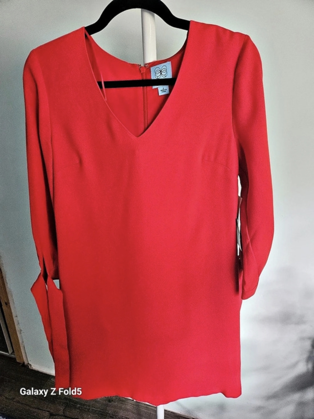 CeCe Essentials V-Neck Mini Dress in Red Size 4 NWT